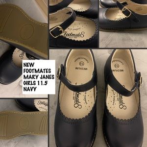 NEW FOOTMATES MARY JANES NAVY BLUE GIRLS 11.5